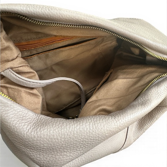 ✨ Hobo Leather Crossbody Bag Beige Stone Gold Hardware | Timeless Everyday Chic - Picture 5 of 6